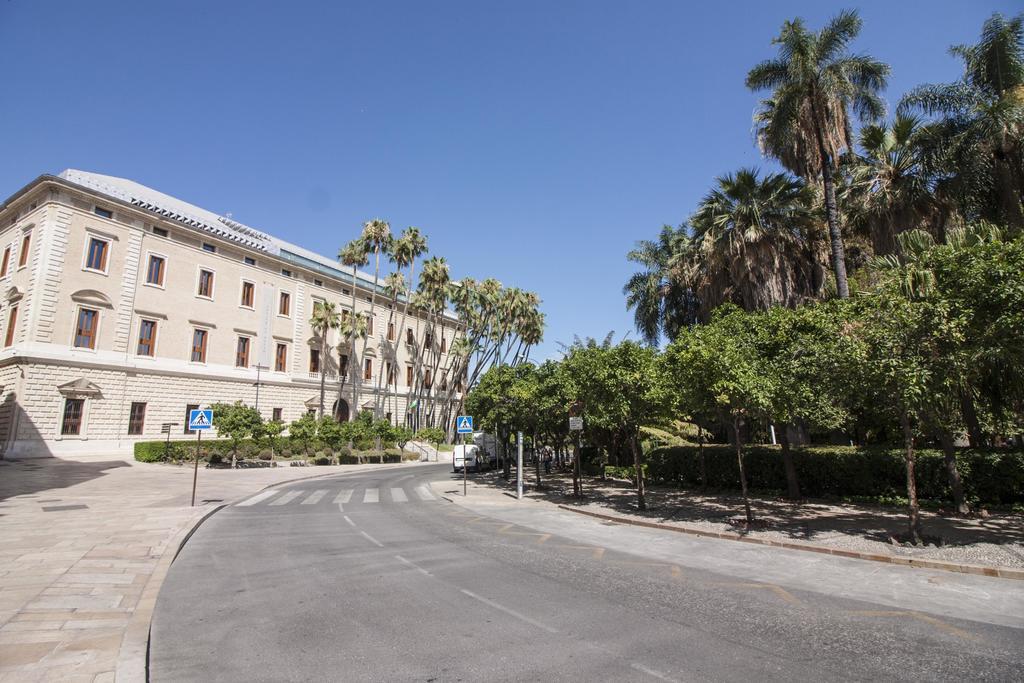 Cortina Apartments ! Málaga Buitenkant foto